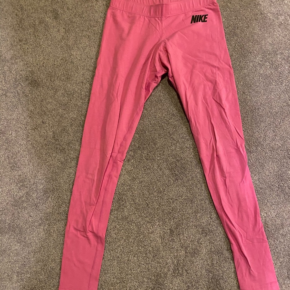 NIKE Pink Ankle Crop Leggings
